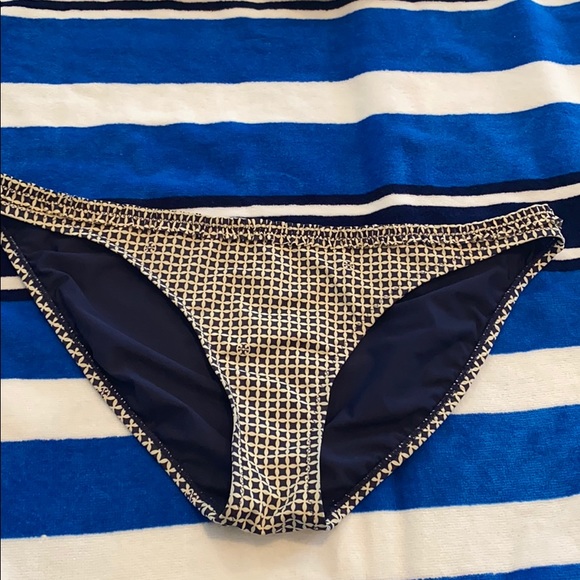 Tory Burch Bikini - Picture 7 of 9